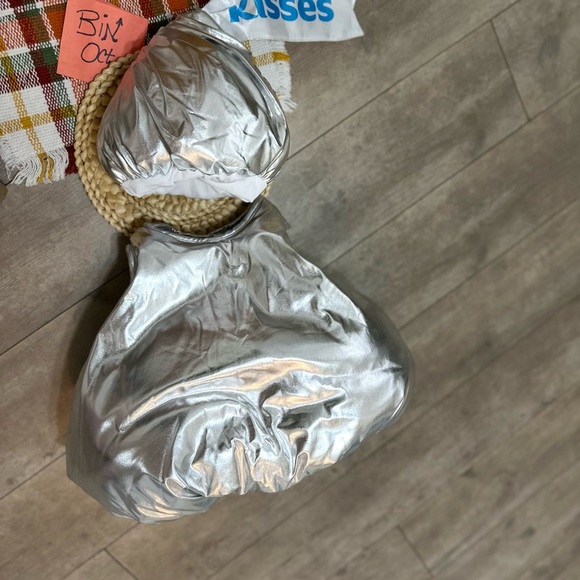 Official Hershey Toddler Halloween Costume Hershey's Kisses chocolate costume - Picture 4 of 16